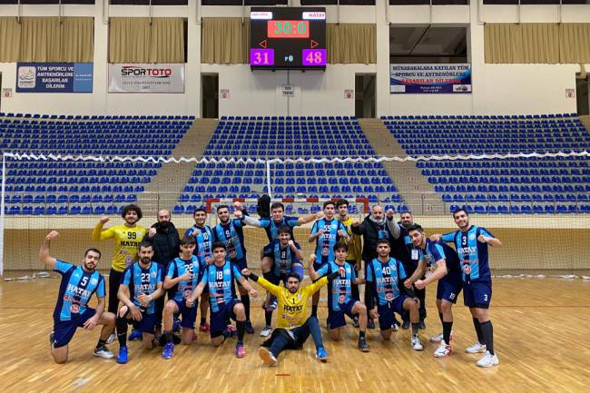 MAVİ-BEYAZLILAR VAN DEPLASMANINDAN MUTLU DÖNÜYOR