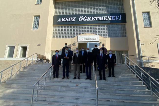 Arsuz’un En Güzel Manzaralı Kafesi Öğretmenevine Yapılıyor...