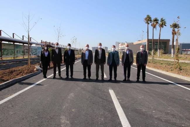 BAŞKAN TOSYALI,MİLLETVEKİLİ ÖZEL İLE BİRLİKTE ASFALT VE KALDIRIM ÇALIŞMALARINI İNCELEDİ