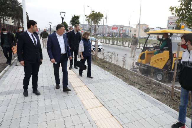 BAŞKAN SAVAŞ ANTAKYA-İSKENDERUN YOLUNDAKİ ÇALIŞMALARI YERİNDE İNCELEDİ HBB’NİN ÇALIŞMALARI BÖLGEYE DEĞER KATIYOR YENİ SOSYAL ALANLAR BÜYÜK BEĞENİ TOPLADI