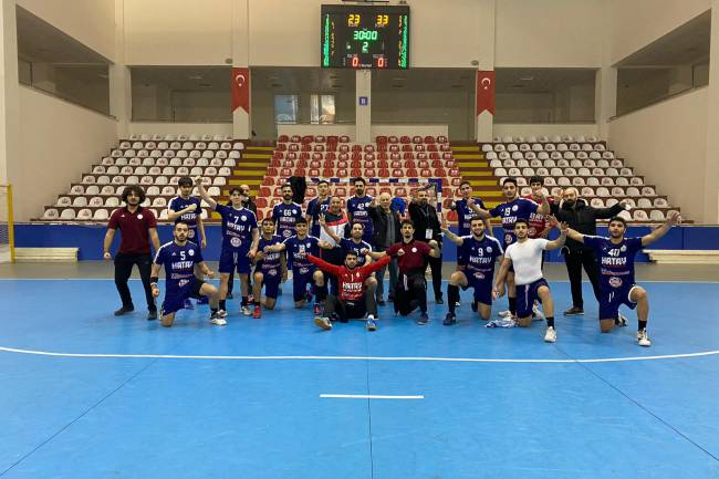 MAVİ-BEYAZLILAR AMASYA’DAN MUTLU DÖNÜYOR HATAYLI HENTBOLCULAR HAFTAYI GALİBİYETLE TAMAMLADI