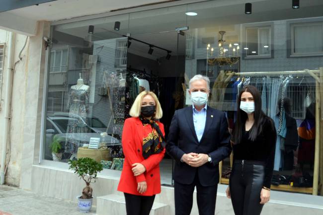 İTSO Başkanı Yılmaz, Ece Ensari Butiği Ziyaret Etti