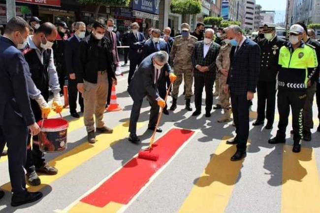 YAYA ÖNCELİĞİ KIRMIZI ÇİZGİMİZDİR!