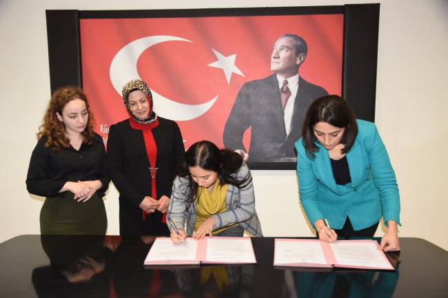 OSMANİYE BELEDİYESİ VE OSPA-DER ARASINDA PROTOKOL İMZALANDI SOKAK HAYVANLARI İÇİN GÖNÜLLÜ KATILIMLAR DEVAM EDİYOR