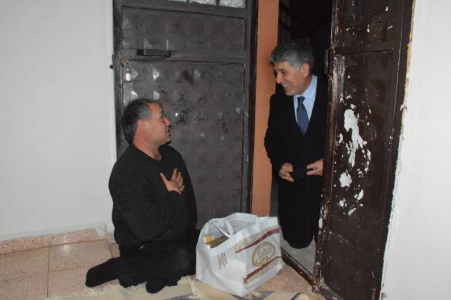 BAŞKAN YAVUZ ÇAT KAPI VATANDAŞLARIN YENİ YILINI KUTLADI