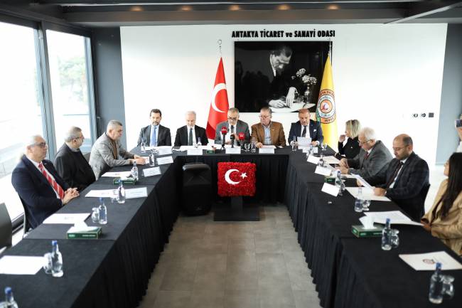 Hatay STK Temsilcileri Haksız Yapılan Zamlara Karşı Tepki Gösterdiler “Zamlar Mutlaka Geri Çekilmelidir” İTSO Başkanı Yılmaz da, Ortak Basın Toplantısına Katıldı