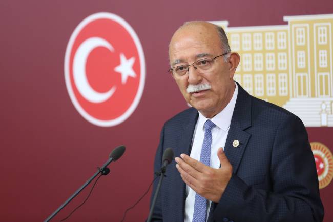 Sn.İsmail Koncuk'un basın açıklaması ADANA 2022 YILI YATIRIM PROGRAMINDAN UMDUĞUNU BULAMADI.!