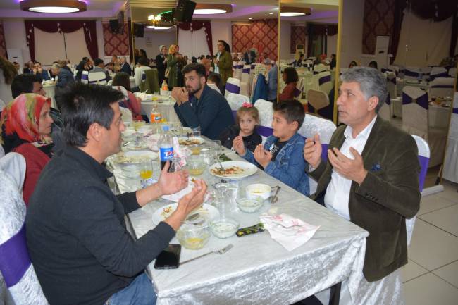 YAVUZ; “ŞEHİTLERİMİZİN KUTSAL EMANETLERİNİN HER DAİM YANINDA OLMAYA DEVAM  EDECEĞİZ”
