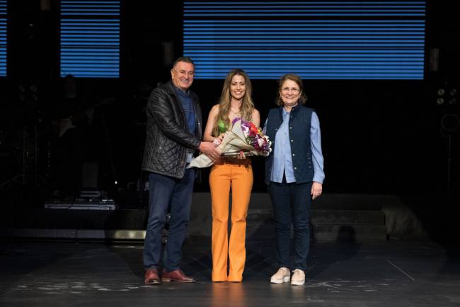 BAYRAMIN COŞKUSU EXPO ALANLARINDA YAŞANIYOR DERYA ULUĞ’DAN MUHTEŞEM KONSER