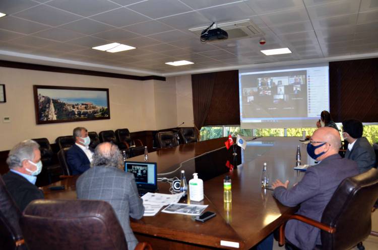 İTSO Meclisi Meslek Komite Üyeleri Bankkart Başak Tedarik  Zinciri Finansmanı Projesi ile ilgili bilgilendirildi