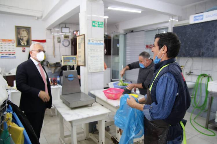 BAŞKAN FATİH TOSYALI'DAN BALIK VE SEBZE HALİNE ZİYARET BELEDİYE BAŞKANI FATİH TOSYALI ESNAFIMIZIN HER DAİM YANINDAYIZ