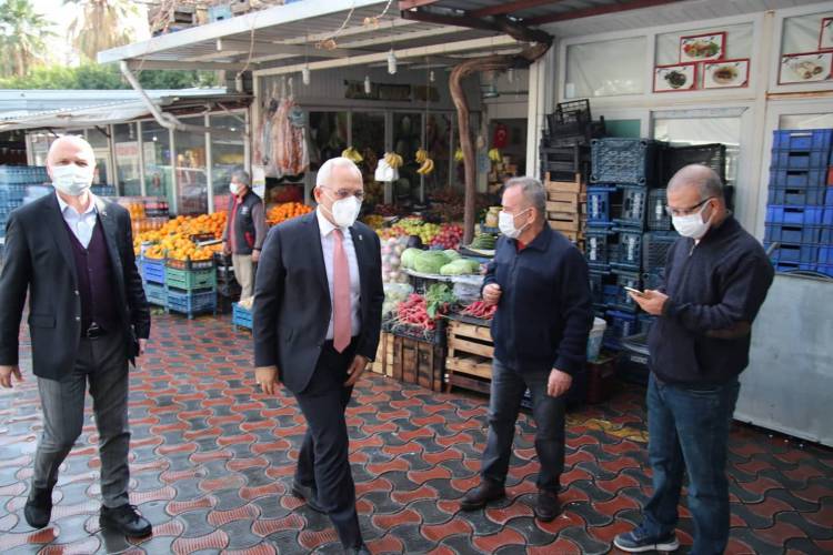 BAŞKAN FATİH TOSYALI'DAN BALIK VE SEBZE HALİNE ZİYARET BELEDİYE BAŞKANI FATİH TOSYALI ESNAFIMIZIN HER DAİM YANINDAYIZ