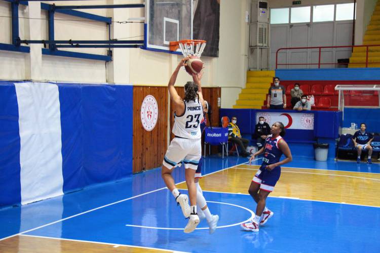 TÜRK DERBİSİNDE ZAFER HATAY BÜYÜKŞEHİR BELEDİYESPOR’UN
