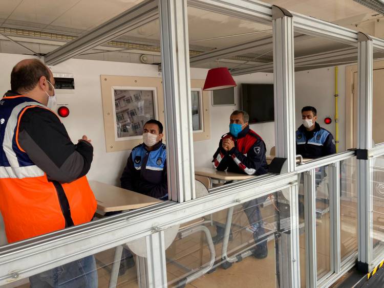 HBB EKİPLERİ DEPREM RİSKİNE KARŞI HAZIR AFAD’IN GEZİCİ TIR’I İSKENDERUN’DA