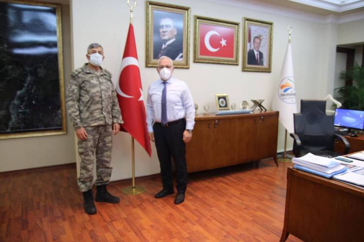 BAŞKAN FATİH TOSYALI KONUKLARINI MAKAMINDA AĞIRLADI