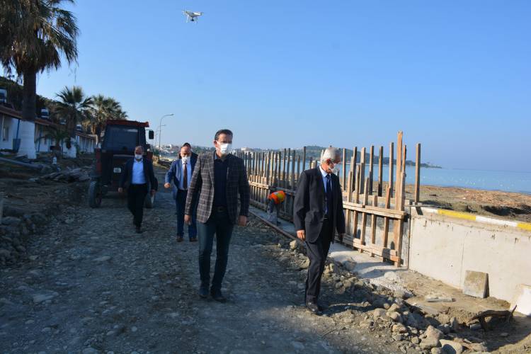 “ARSUZ SAHİL YÜRÜYÜŞ YOLU” TADİLAT ÇALIŞMALARI DEVAM EDİYOR