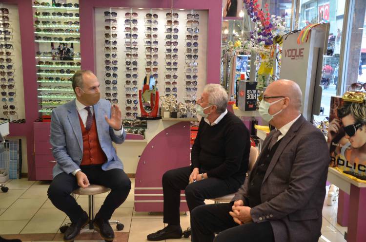 İTSO Başkanı Yılmaz Kaymakam Yönden İle Birlikte  Esnafları Ziyaret Ederek Sorunlarını Dinledi