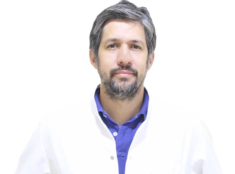 Bebeğiniz yeni yeni yürümeye başladı ve siz bebeğinizin yürüyüşünde bir anormallik  farkettiniz. Bebeğiniz yürürken içe doğru basıyor!