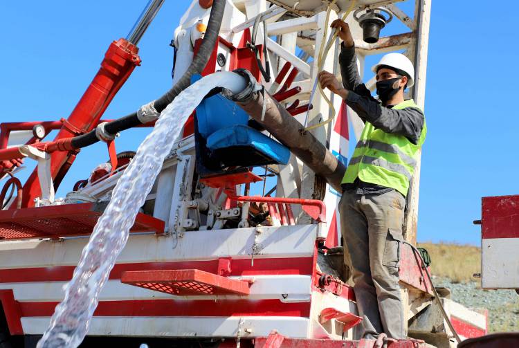 DÖRTYOL’DA DÖRT MAHALLENİN SUYU GÜÇLENDİRİLİYOR