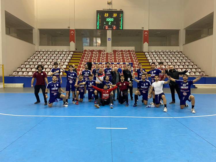 MAVİ-BEYAZLILAR AMASYA’DAN MUTLU DÖNÜYOR HATAYLI HENTBOLCULAR HAFTAYI GALİBİYETLE TAMAMLADI