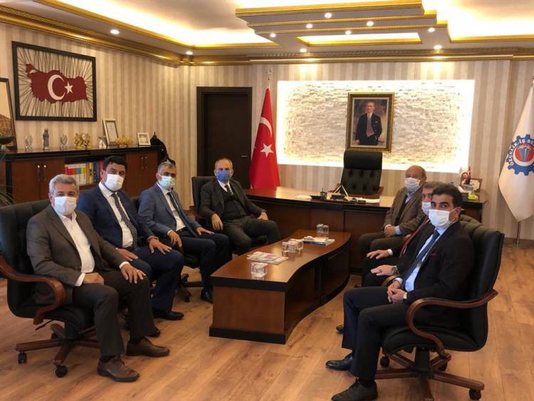 Kaymakam YÖNDEN den Özçelik-iş sendikasına hayırlı olsun ziyareti 