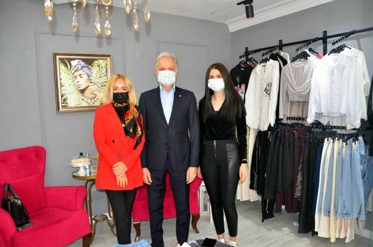 İTSO Başkanı Yılmaz, Ece Ensari Butiği Ziyaret Etti