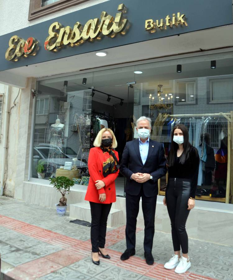 İTSO Başkanı Yılmaz, Ece Ensari Butiği Ziyaret Etti