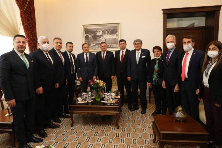 CHP GENEL BAŞKAN YARDIMCISI SEYİT TORUN HATAY’DA CHP HEYETİ ANTAKYA VAKIF İŞHANI ALANINI İNCELEDİ