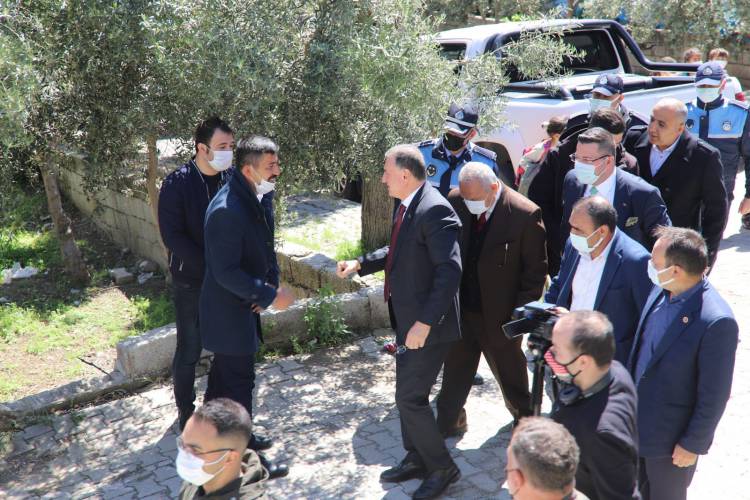 ÖZYÖRÜK MAHALLE CAMİSİ AÇILIDI HBB TARAFINDAN YAPIMI TAMAMLANAN CAMİ DUALARLA AÇILDI