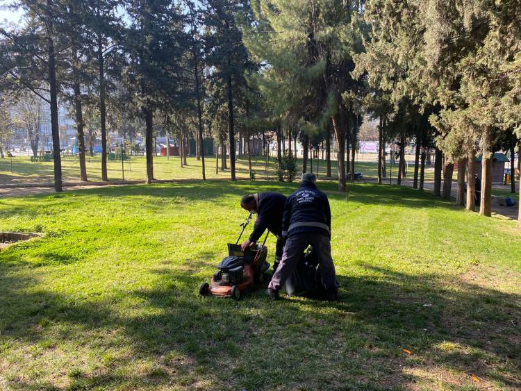 ANTAKYA BELEDİYESİ PARK VE YEŞİL ALANLARDA BAKIM ONARIM ÇALIŞMALARI DEVAM EDİYOR 