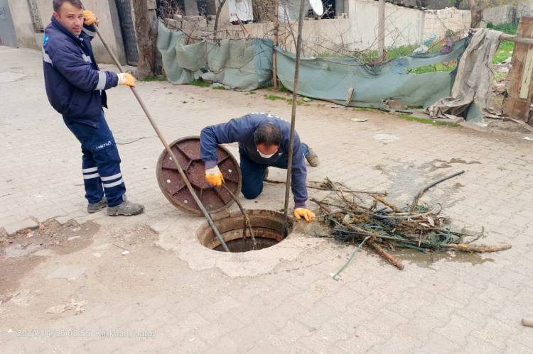 ATIK SU HATLARINDA TEMİZLİK SÜRÜYOR