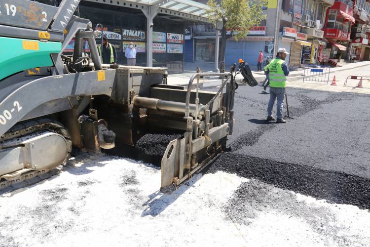 HBB’DEN YOL YENİLEME SEFERBERLİĞİ ANTAKYA’NIN YOLLARI HBB İLE YENİLENDİ