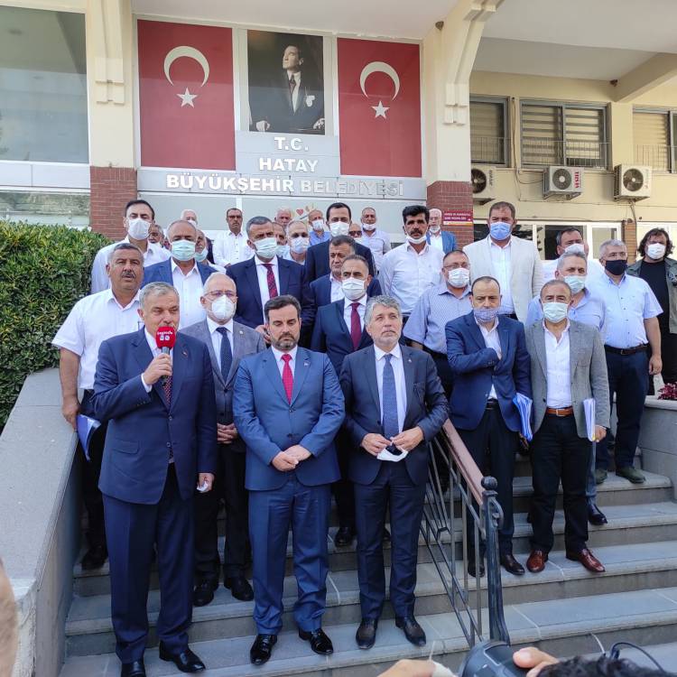 BAŞKAN YILMAZ; “CUMHUR İTTİFAKI OLARAK    BÜYÜKŞEHİR BELEDİYESİNİN ASFALT ÇALIŞMALARI İÇİN    ÖDENEK AKTARILMASINI ONAYLADIK” 