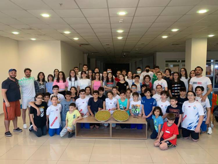 HBB’NİN KOMPLEKSİ KAPILARINI İZMİRLİ SPORCULAR İÇİN AÇTI