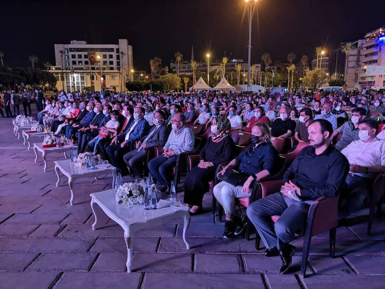 İSKENDERUN’DA 15 TEMMUZ DEMOKRASİ ZAFERİ VE ŞEHİTLERİ ANILDI