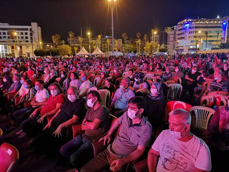 İSKENDERUN’DA 15 TEMMUZ DEMOKRASİ ZAFERİ VE ŞEHİTLERİ ANILDI