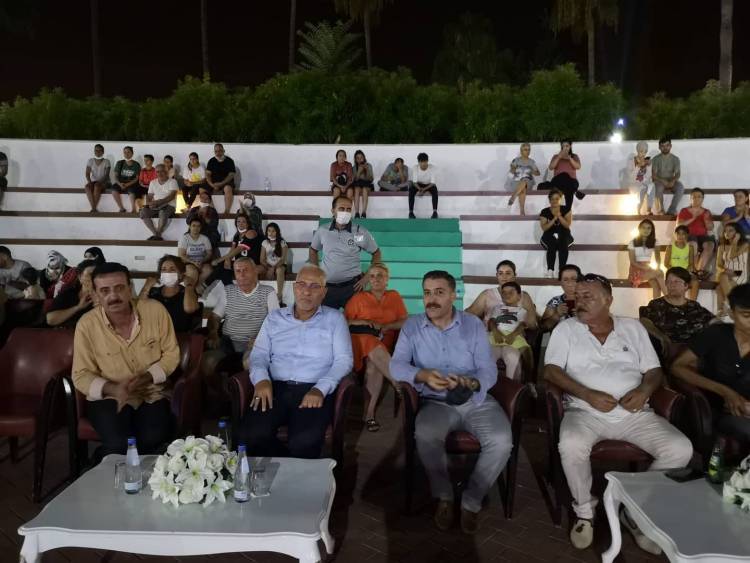 İSKENDERUN BELEDİYESİNİN HALK ŞENLİĞİ KONSERLERİ DEVAM EDİYOR