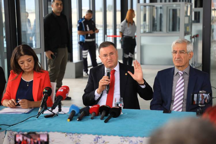 HBB BAŞKANI SAVAŞ: BAHARIN GELİŞİNİ EXPO İLE KARŞILAYACAĞIZ COVID-19 YENİ DALGALARI YAŞANIYOR. EXPO'YU 1 NİSAN'DA  BAŞLATIYORUZ 1 NIİSAN TARİHİNİ EXPO YÖNETİMİ İLE BİRLİKTE ALDIK. KARAR HATAY'IN  LEHİNE   EXPO İÇİN BAHAR MÜJDESİ