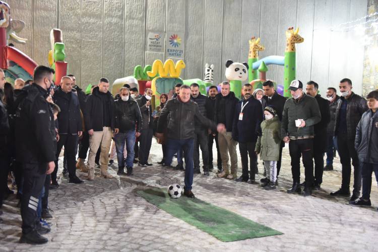 EXPO’NUN GECESİ AYRI GÜNDÜZÜ AYRI GÜZEL GECE IŞIL IŞIL GÜNDÜZ CIVIL CIVIL