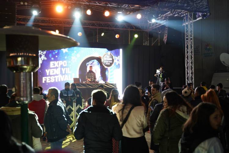 EXPO YENİ YIL FESTİVALİNDE RENKLİ GÖRÜNTÜLER BU FESTİVAL UZUN YILLAR UNUTULMAZ