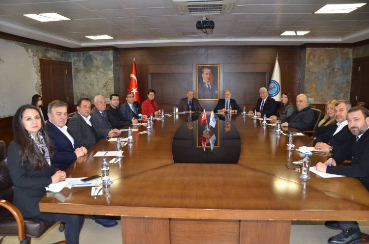 CHP Milletvekillerinden İTSO’ya Ziyaret “Bölge ve Ülke Ekonomisindeki Son Gelişler Değerlendirildi”