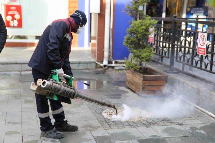 HBB EKİPLERİ VATANDAŞLARIN SAĞLIĞI İÇİN İŞİ SIKI TUTUYOR HAŞERE İLE MÜCAELE 365 GÜN SÜRÜYOR