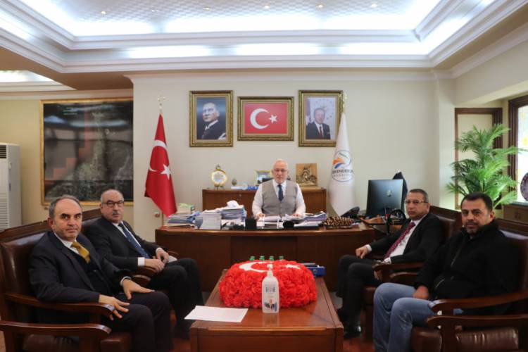 İSKENDERUN BELEDİYESİNDE TOPLU İŞ SÖZLEŞMESİ SEVİNCİ BAŞKAN TOSYALI: EMEKÇİ VE İŞÇİ KARDEŞLERİMİZİN YANINDAYIZ