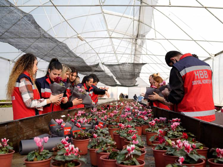 HATAYLILAR SEVGİYLE SARILDI HBB’DEN 14 ŞUBAT SÜRPRİZİ