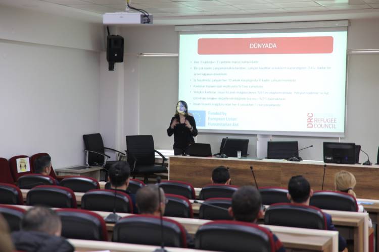 KADINA YÖNELİK ŞİDDETE DUR DE! HBB’DEN KADINA YÖNELİK ŞİDDETLE MÜCADELE EĞİTİMİ