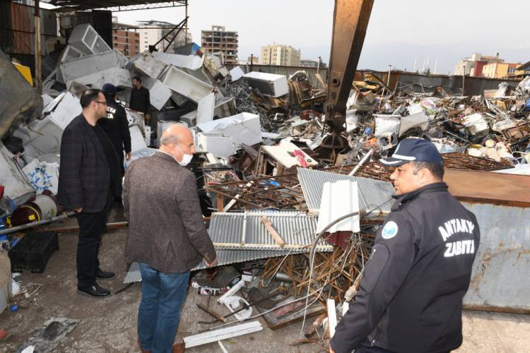 ANTAKYA BELEDİYESİ EKİPLERİ, HURDACILARI DENETLEDİ