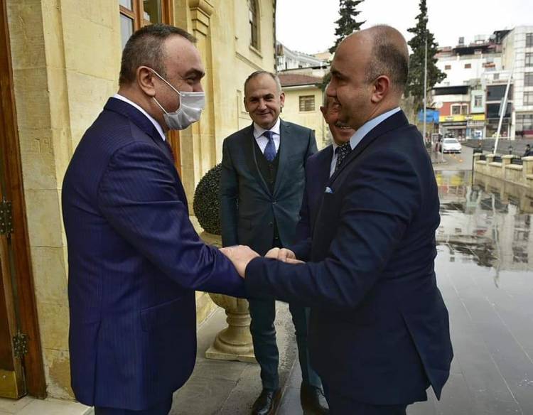 VALİ SOYTÜRK'E İADE-İ ZİYARET