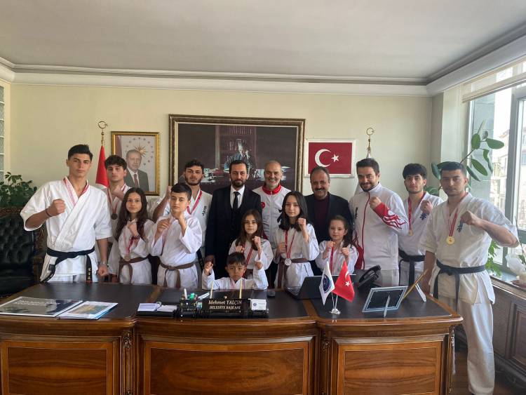 YAYLADAĞI BELEDİYESİ KARATE SPOR KULÜBÜNDEN BAŞARI