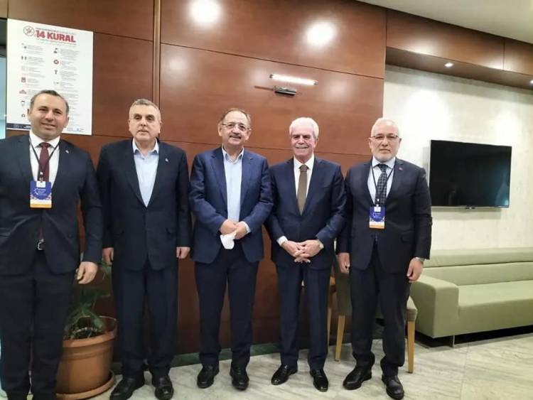 BAŞKAN TOSYALI KÜLTÜR SANAT KONGRESİ’NE KATILDI