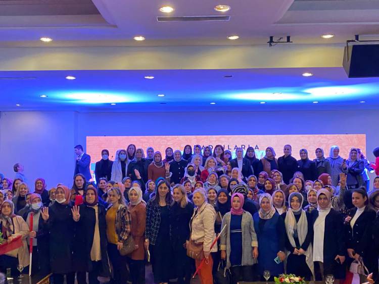  ‘Kadın Emeği Türkiye’nin İstikbali" toplantısı Hatay’da yapıldı ERONAT: BÜYÜK TÜRKİYE HAMLESİ KADIN OLMADAN OLMUYOR